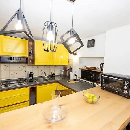 Apartment Maison Citron - Explore Courmayeur Mont Blanc